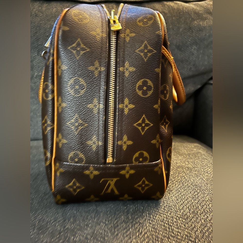 SOLD $800 LV Deauville - beautiful vintage condition. - Picture 16 of 16